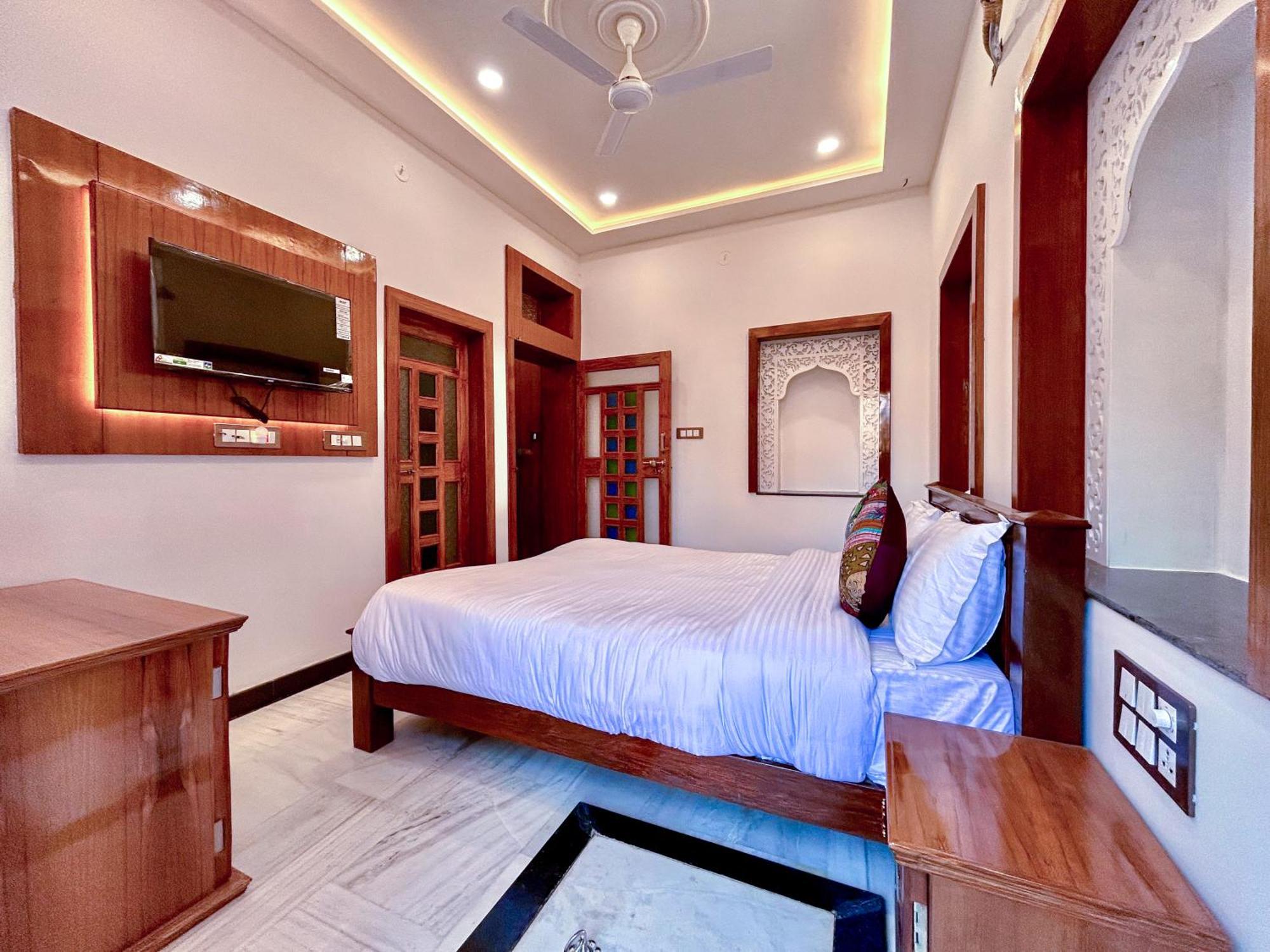 Hotel Vasudev Niwas ไจซัลเมอร์ ภายนอก รูปภาพ